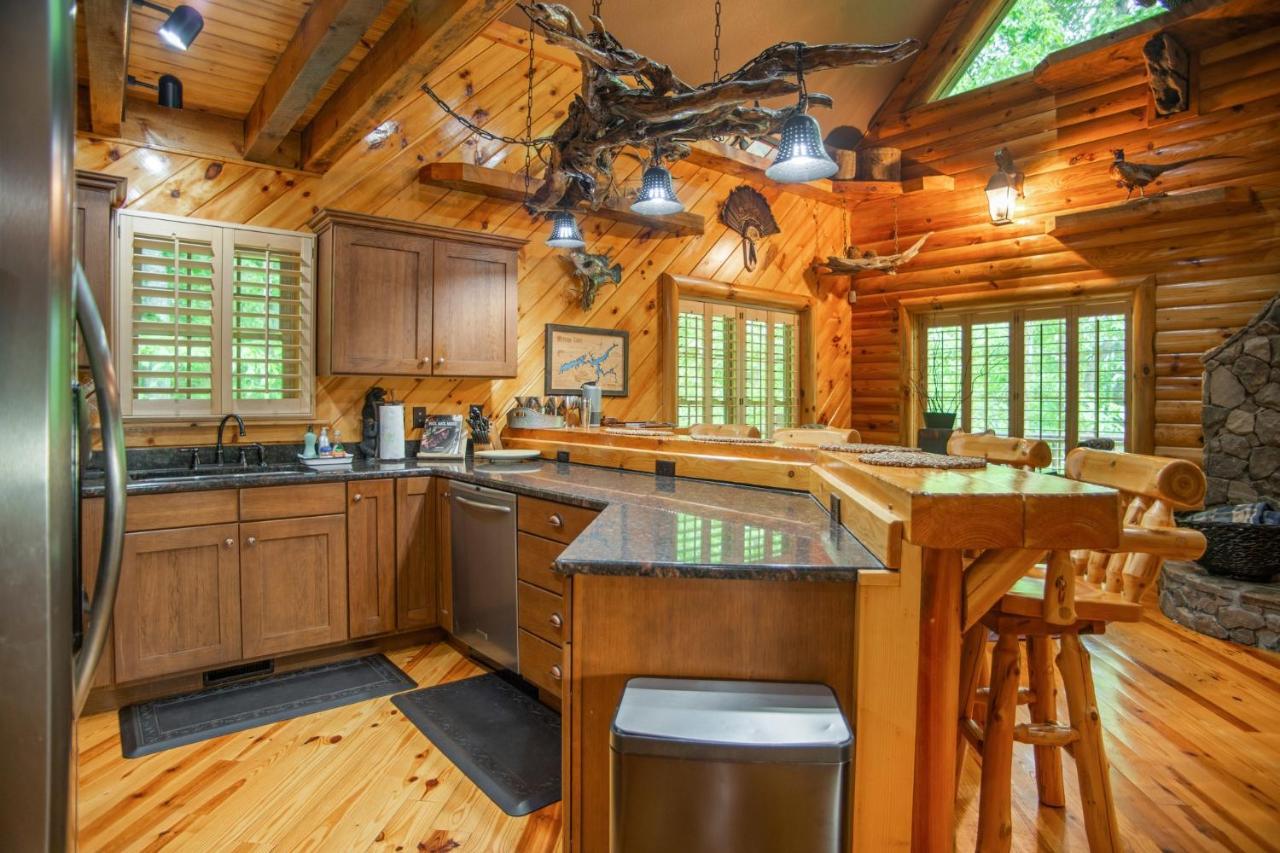 Iron Mountain Lodge - Beautiful Cabin With Forest & Mountain Views! Butler Esterno foto