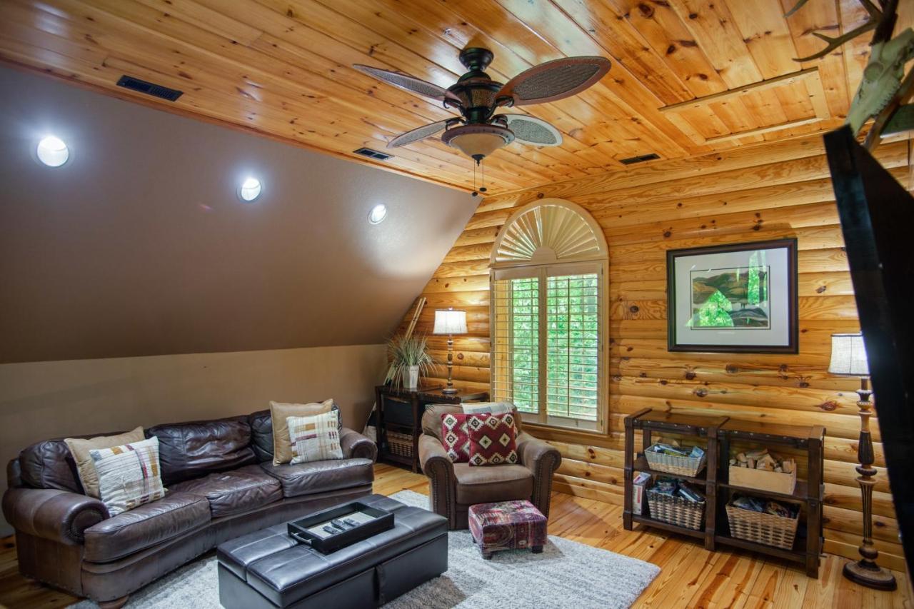 Iron Mountain Lodge - Beautiful Cabin With Forest & Mountain Views! Butler Esterno foto
